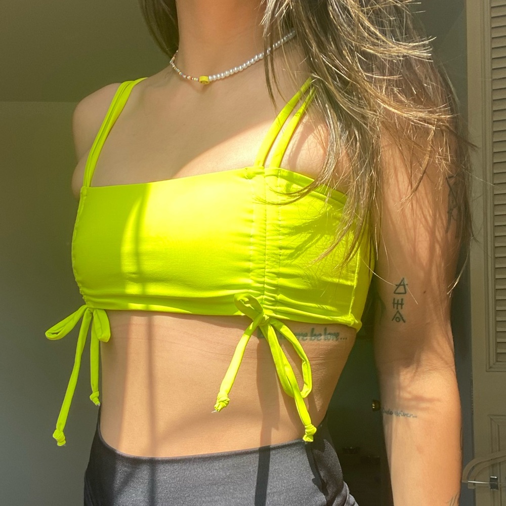 LIME YASMIN TOP MABU | USA ✨